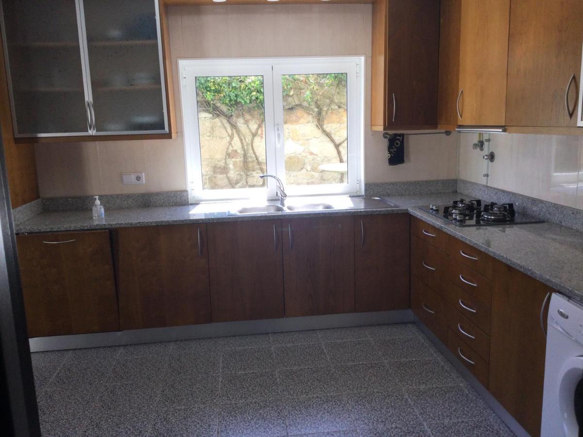 Room Villa Ribeiro Pilgrims Way To Santiago Bike A Garage For Marinhas Esposende Exterior foto