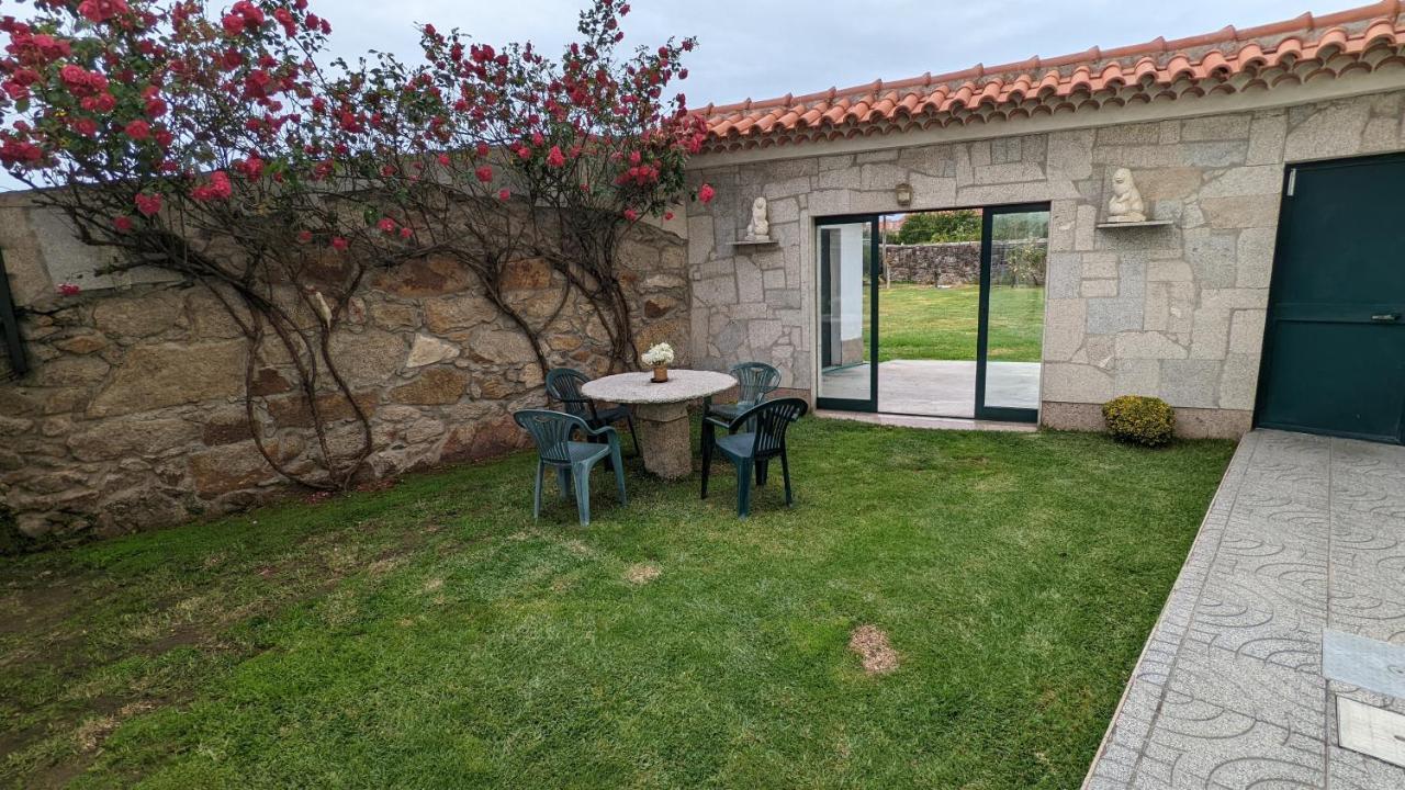 Solo Room Villa Ribeiro Pilgrims Way To Santiago Bike A Garage For Marinhas Esposende Exterior foto