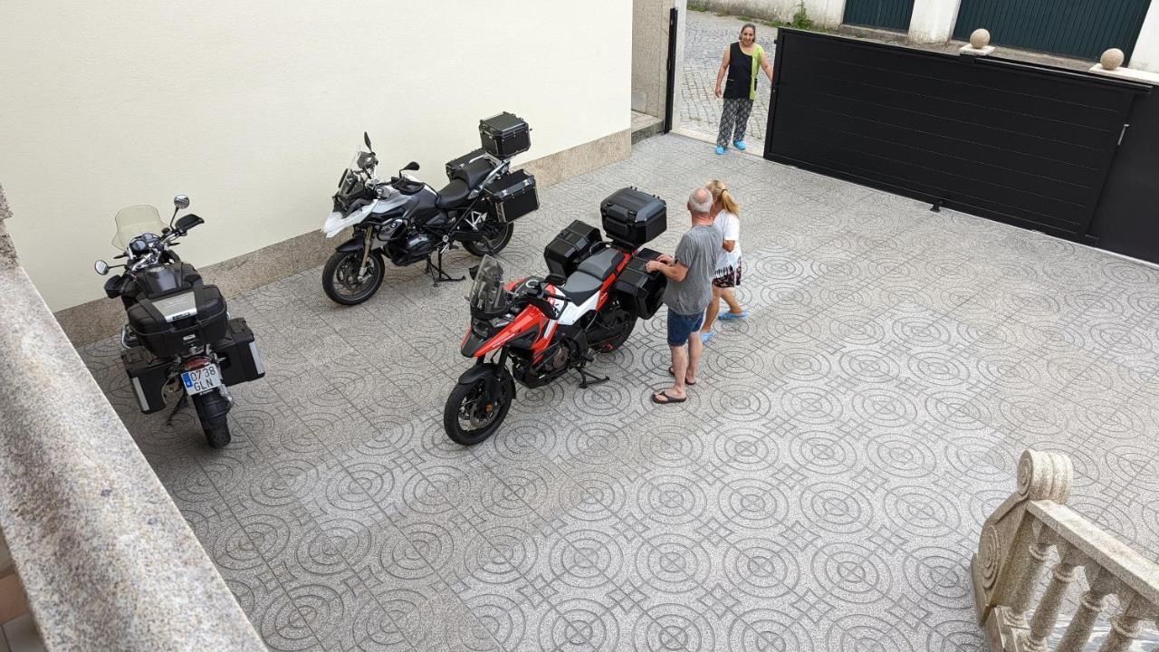 Room Villa Ribeiro Pilgrims Way To Santiago Bike A Garage For Marinhas Esposende Exterior foto